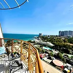 Arcadia Terrace