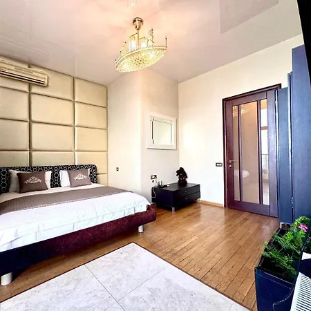 Arcadia Terrace *
