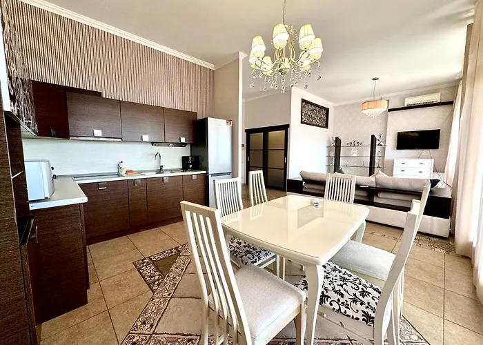 Arcadia Terrace Apartment *